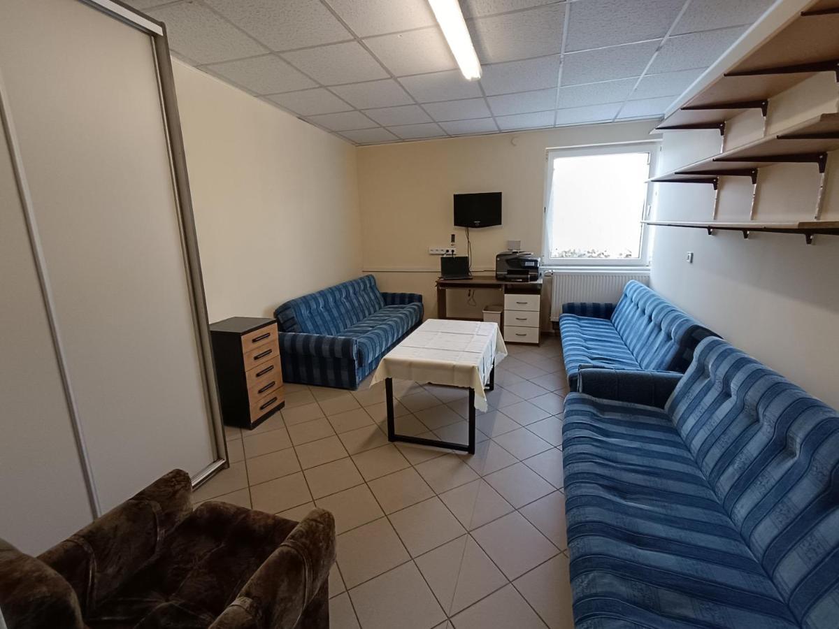 Hostel Welinek Gratis Parking Steszew Bagian luar foto