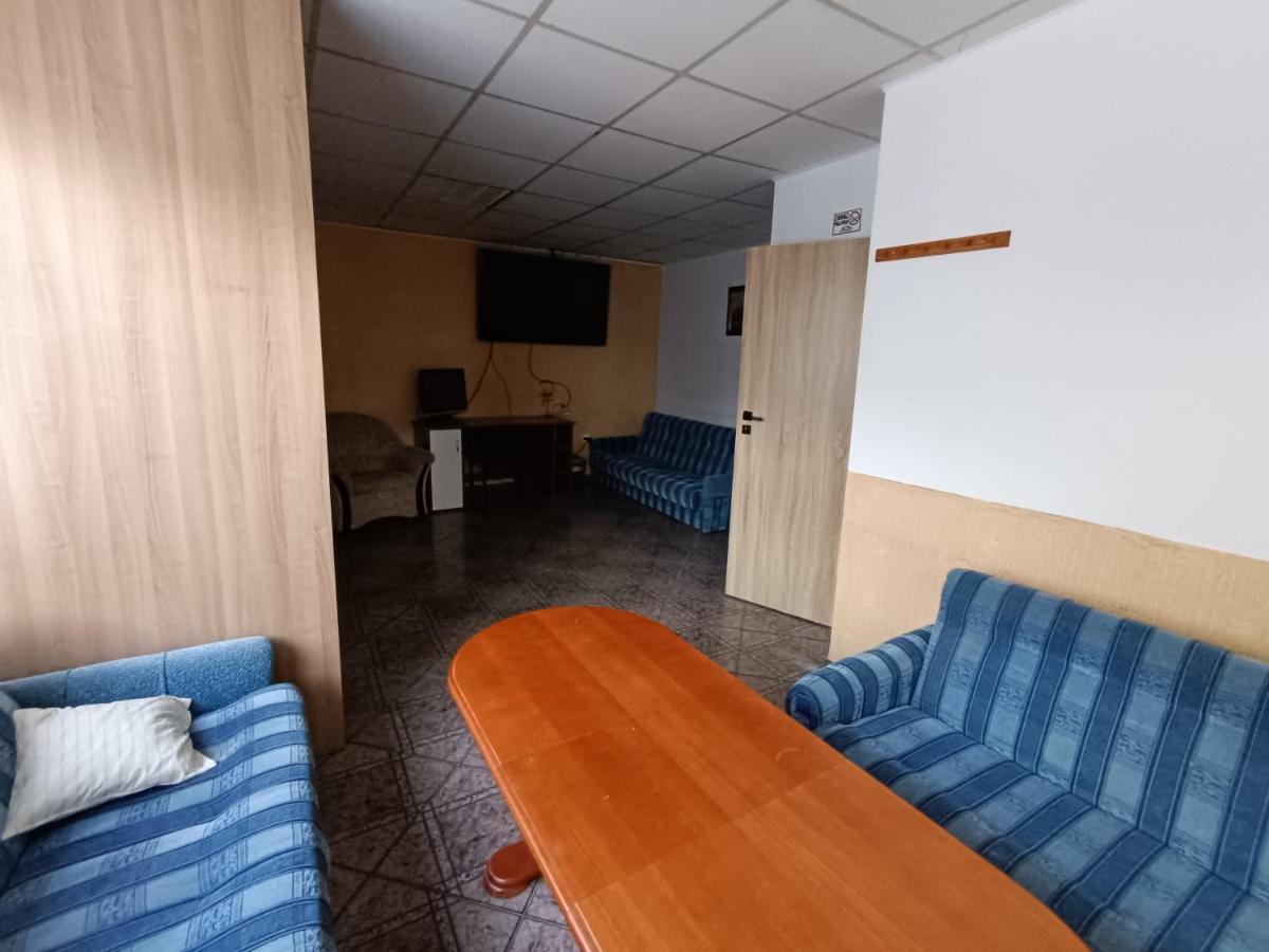 Hostel Welinek Gratis Parking Steszew Bagian luar foto